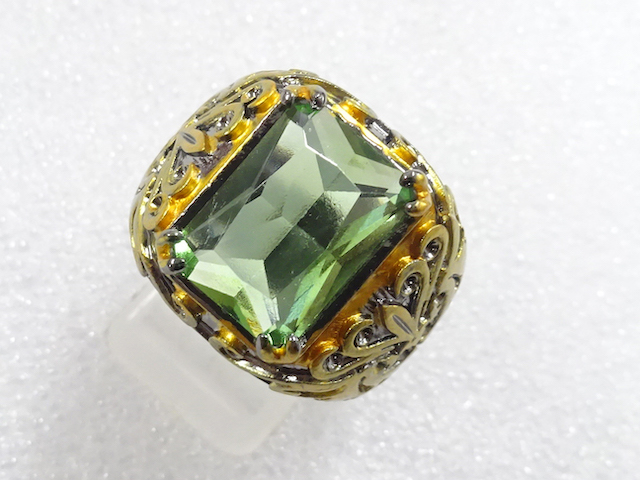 JAPANESE KIMONO / ANTIQUE COLORED STONE RING (SIZE 19)
